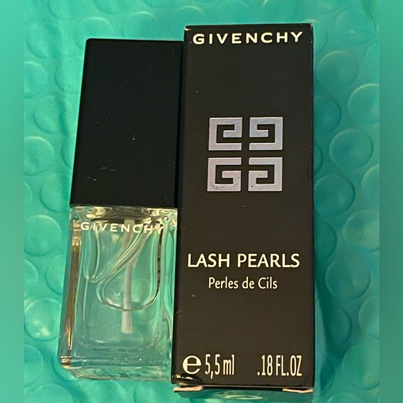 Givenchy Lash Pearls - Picture 2 of 4